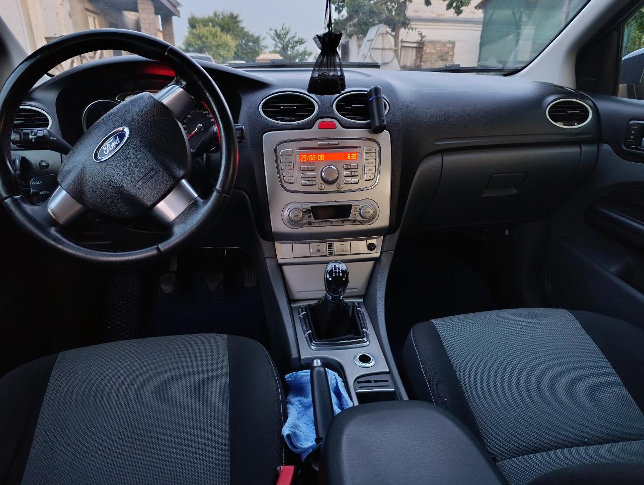 Ford Focus - фото 11