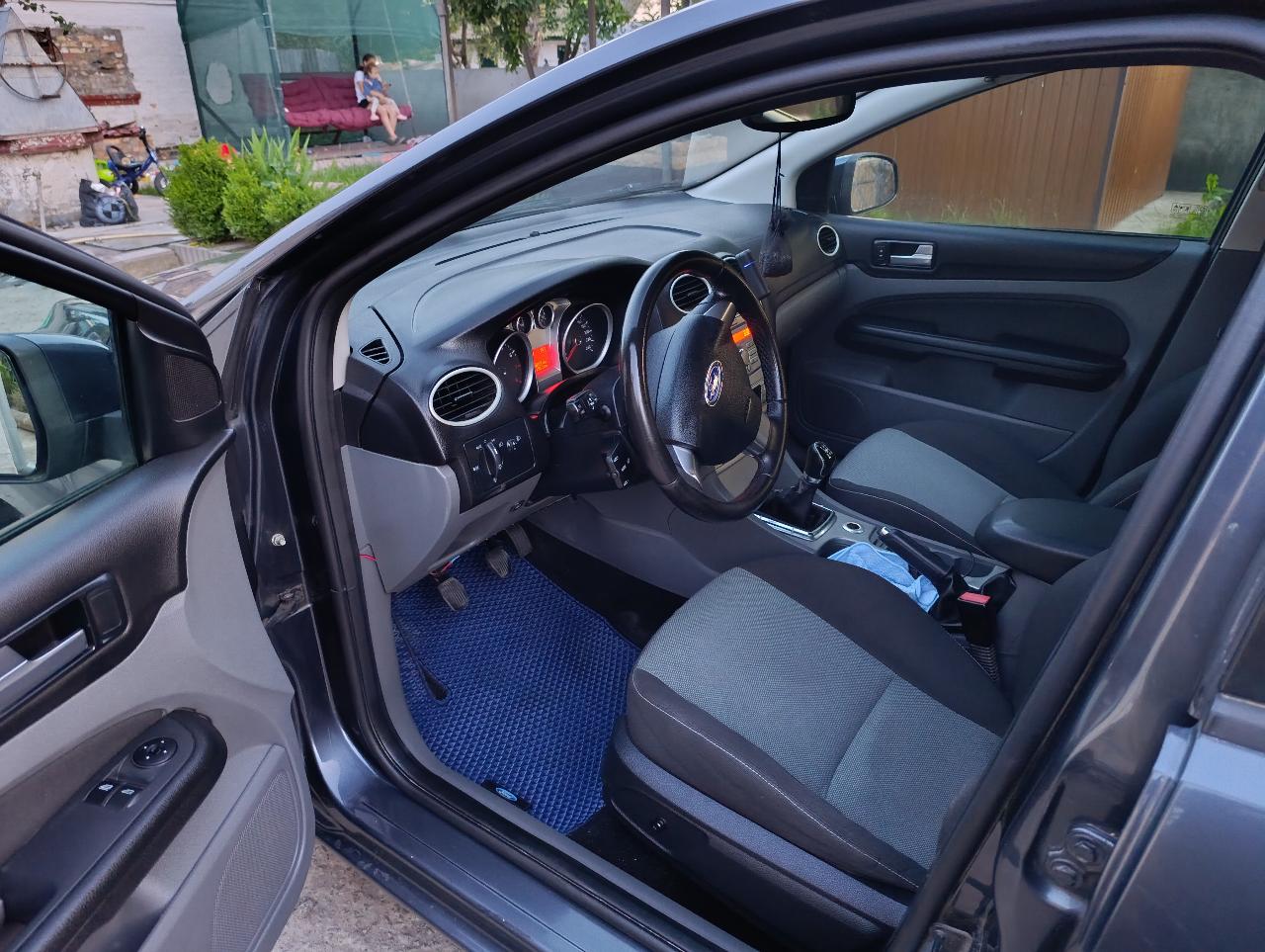 Ford Focus - фото 2