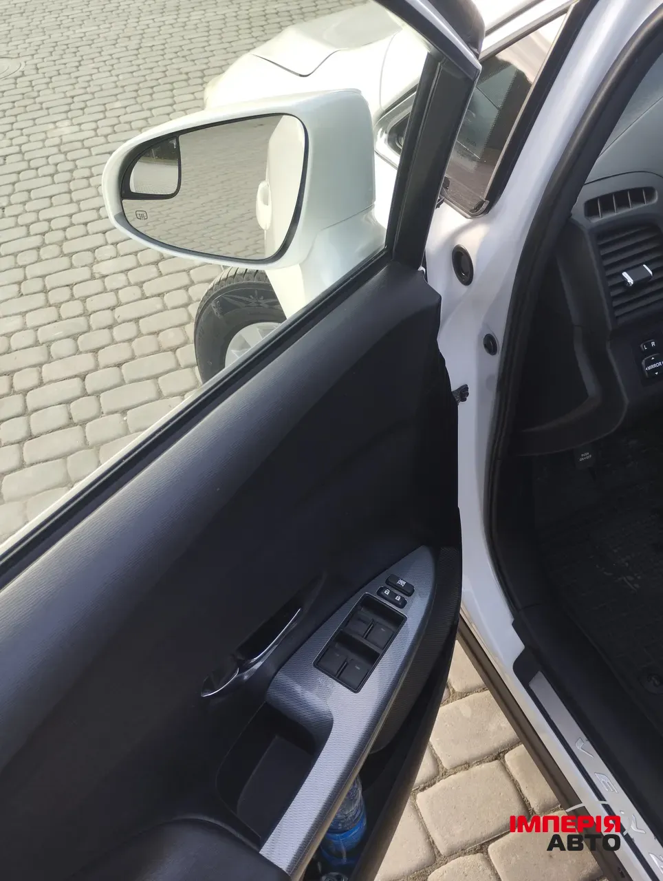 Toyota Venza - фото 5