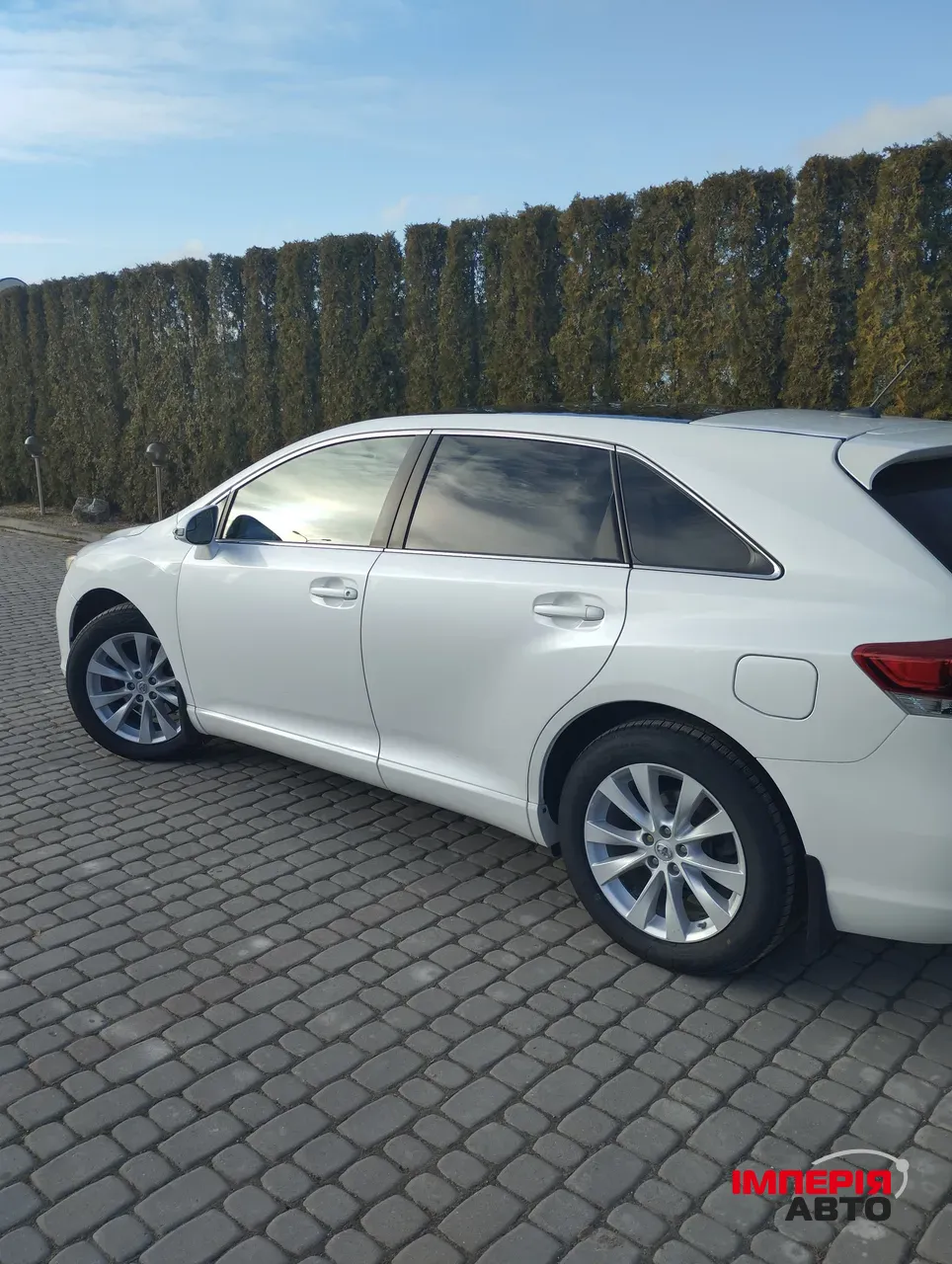 Toyota Venza - фото 2