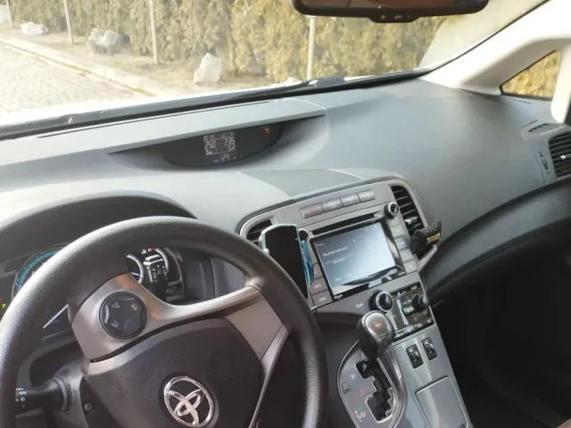Toyota Venza - фото 3