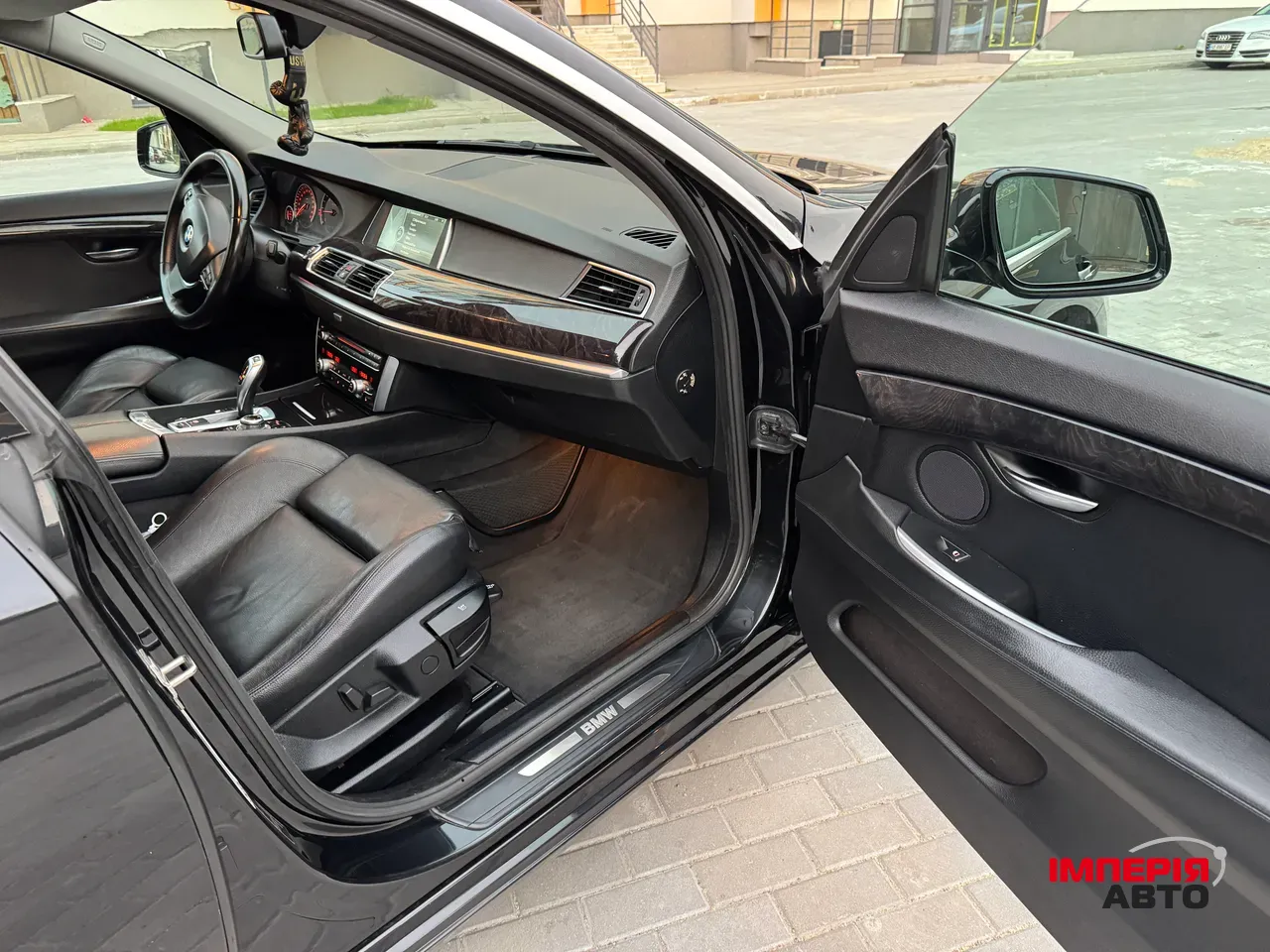 BMW 5 серії - фото 9