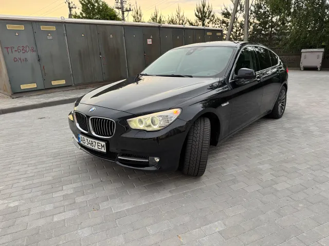 BMW 5 серії - фото 1