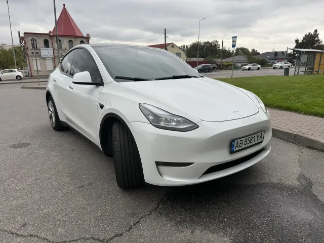 Tesla Model Y - фото 5
