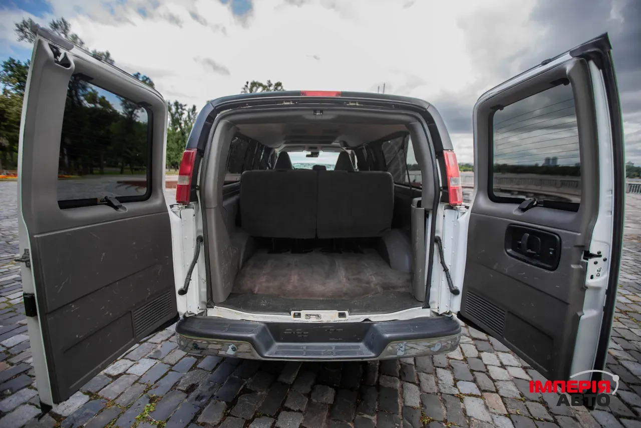 Chevrolet Express - фото 26