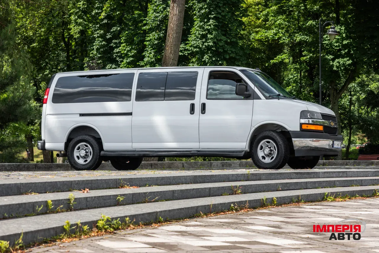 Chevrolet Express - фото 4