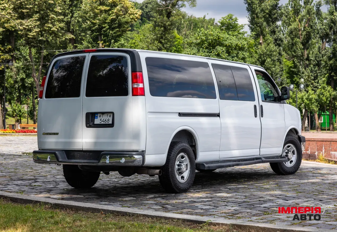 Chevrolet Express - фото 7