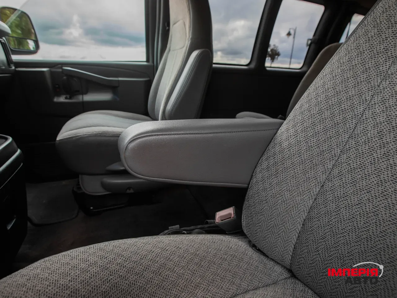 Chevrolet Express - фото 47