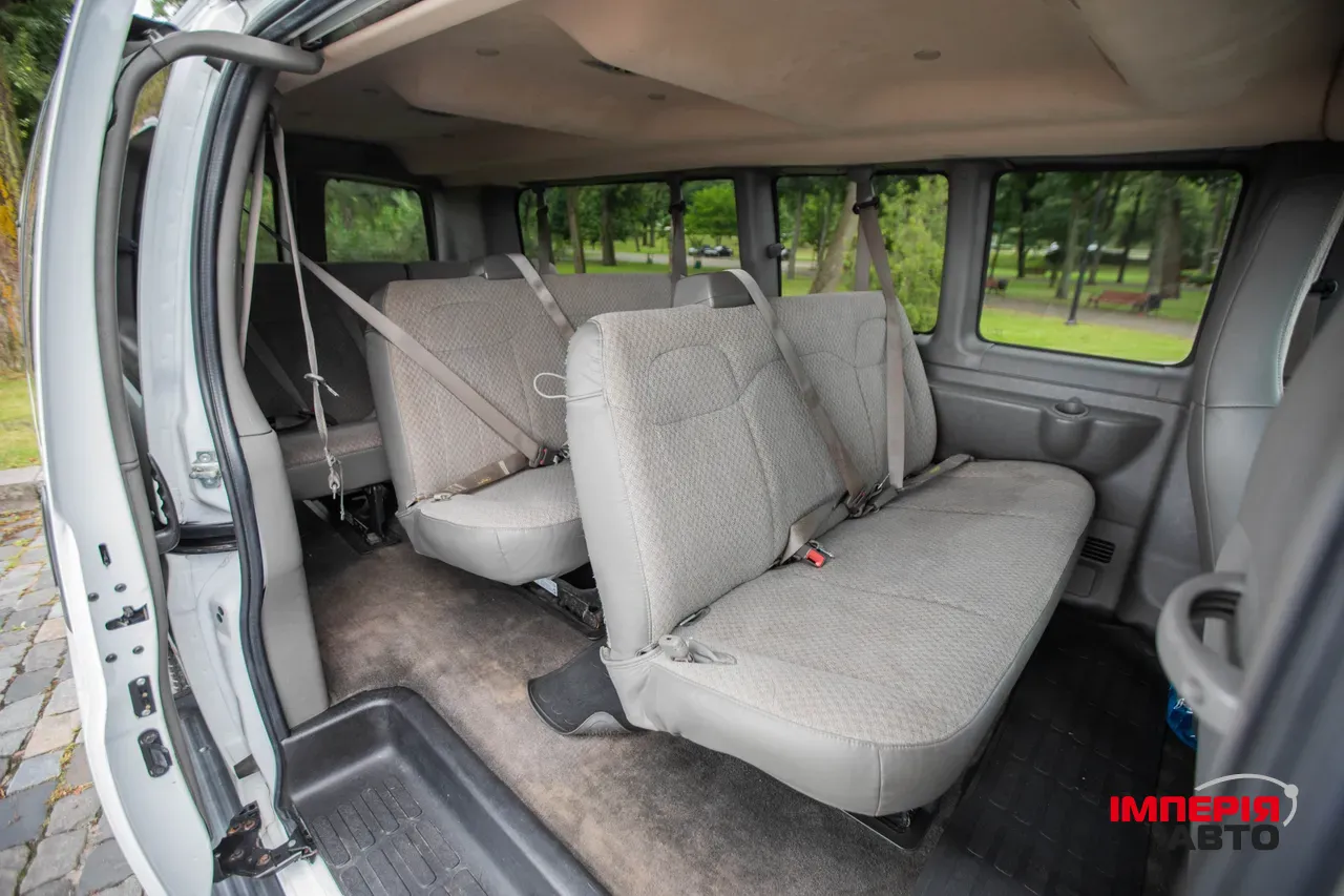 Chevrolet Express - фото 23