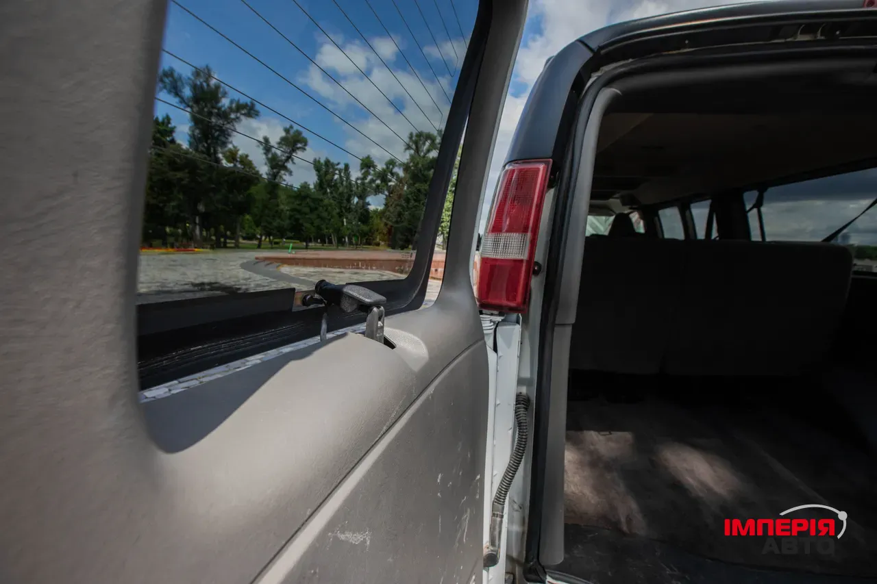 Chevrolet Express - фото 41