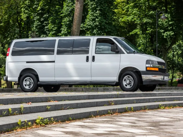 Chevrolet Express - фото 5