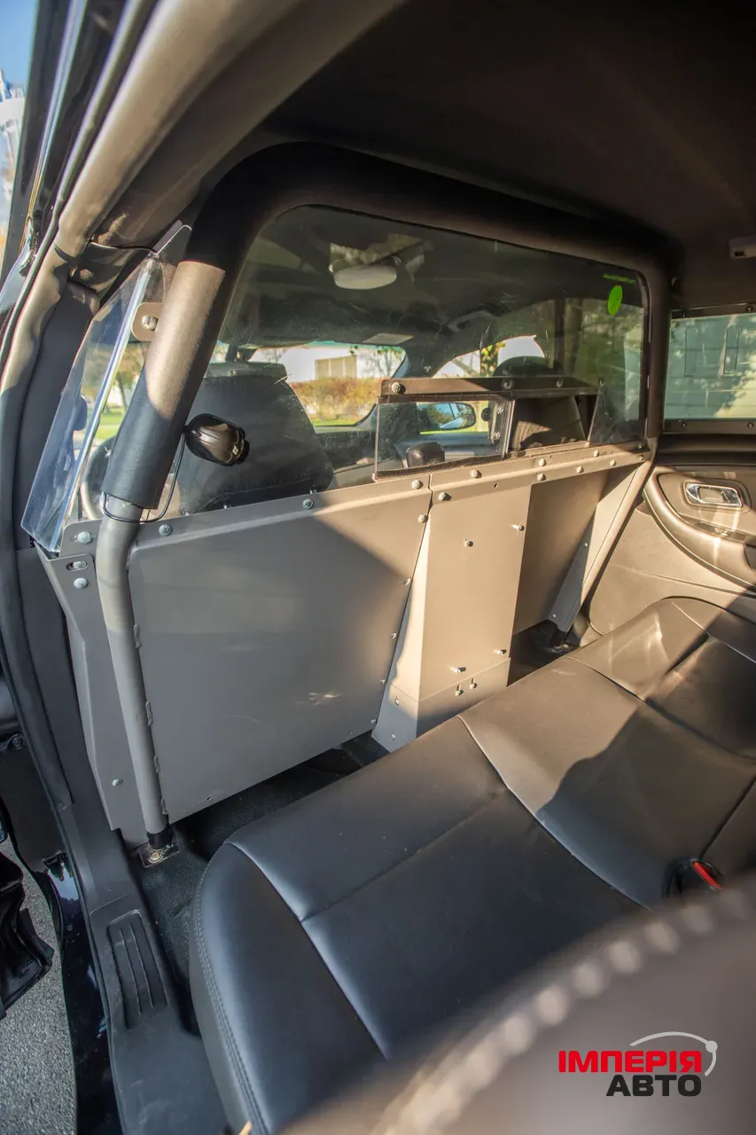 Ford Taurus - фото 19