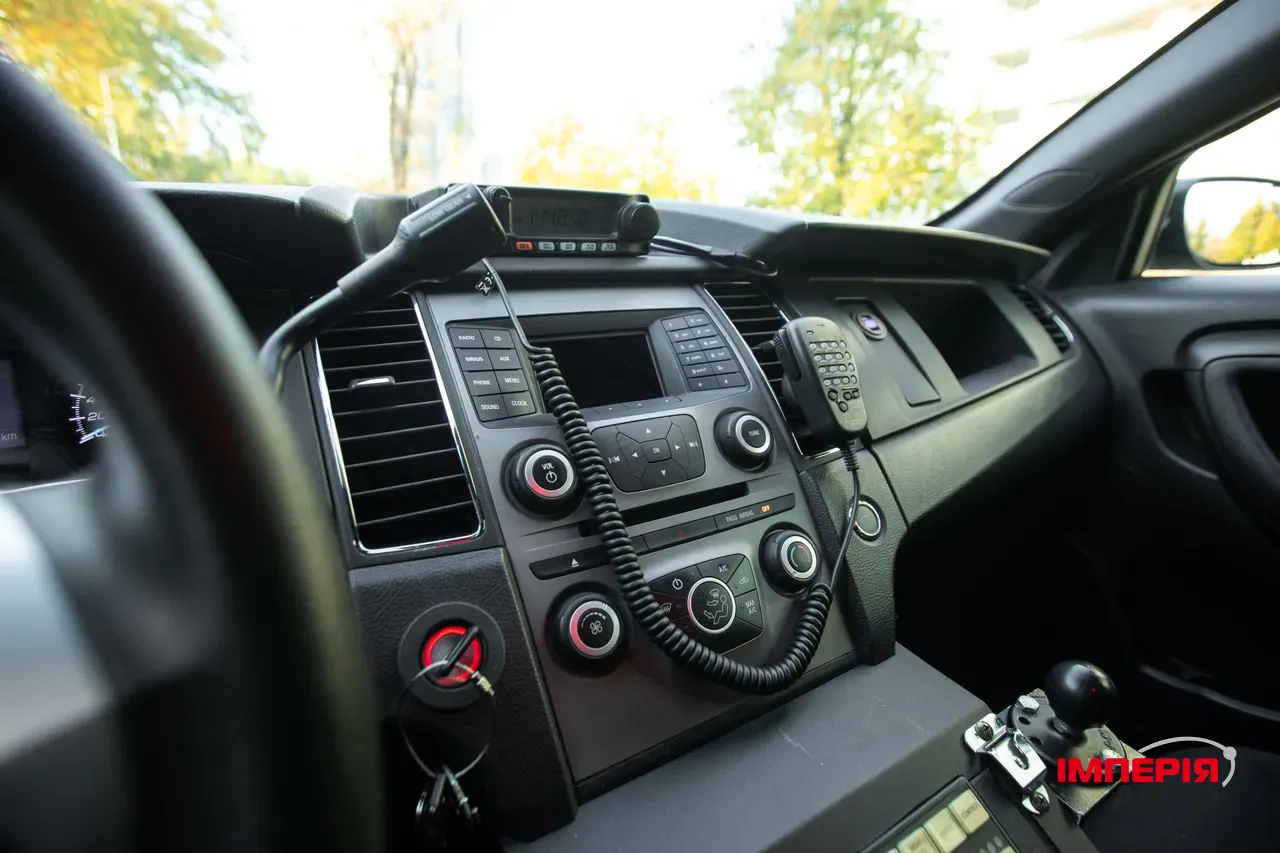 Ford Taurus - фото 32