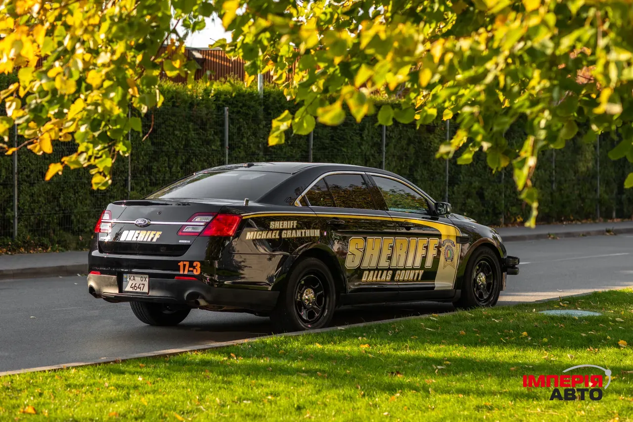 Ford Taurus - фото 9