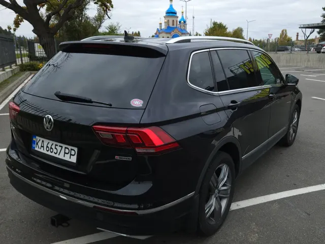 Volkswagen Tiguan - фото 4