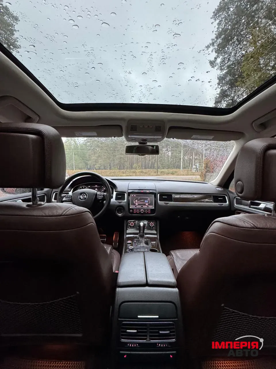 Volkswagen Touareg - фото 12