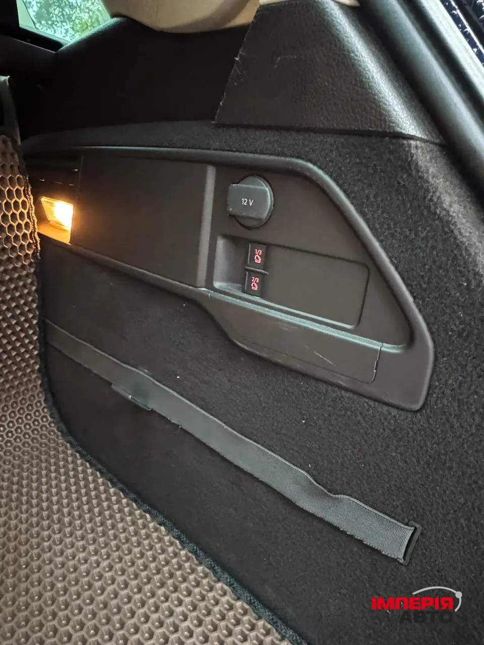 Volkswagen Touareg - фото 24