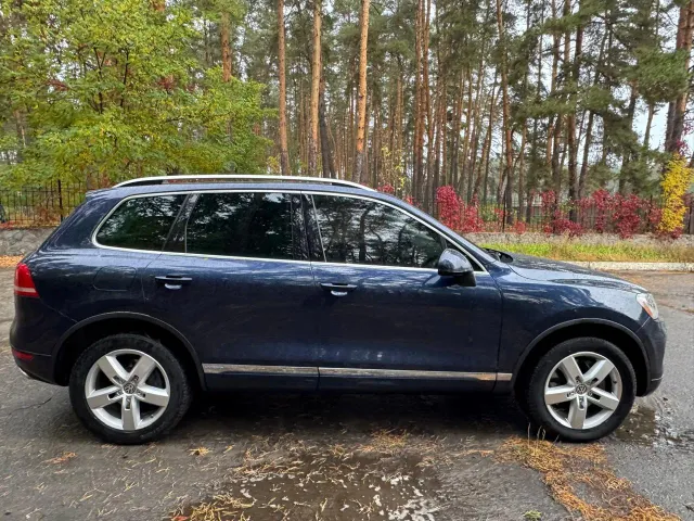 Volkswagen Touareg - фото 5
