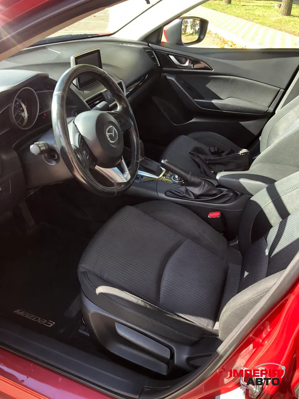 Mazda 3 - фото 11