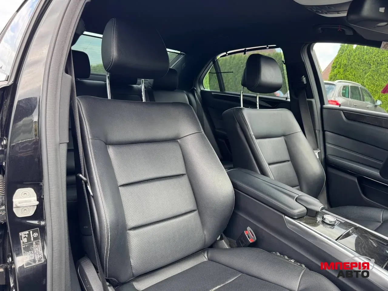 Mercedes-Benz E-Класс - фото 37