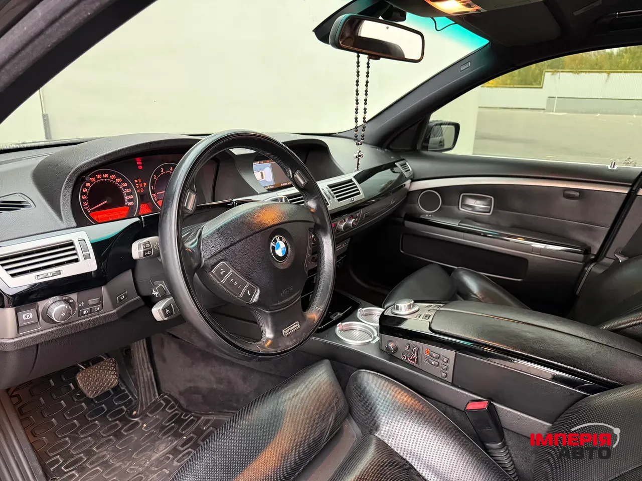 BMW 7 серії - фото 22