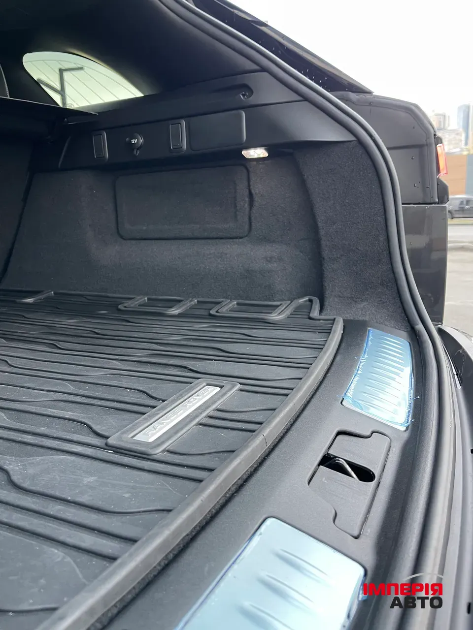 Land Rover Range Rover Velar - фото 12