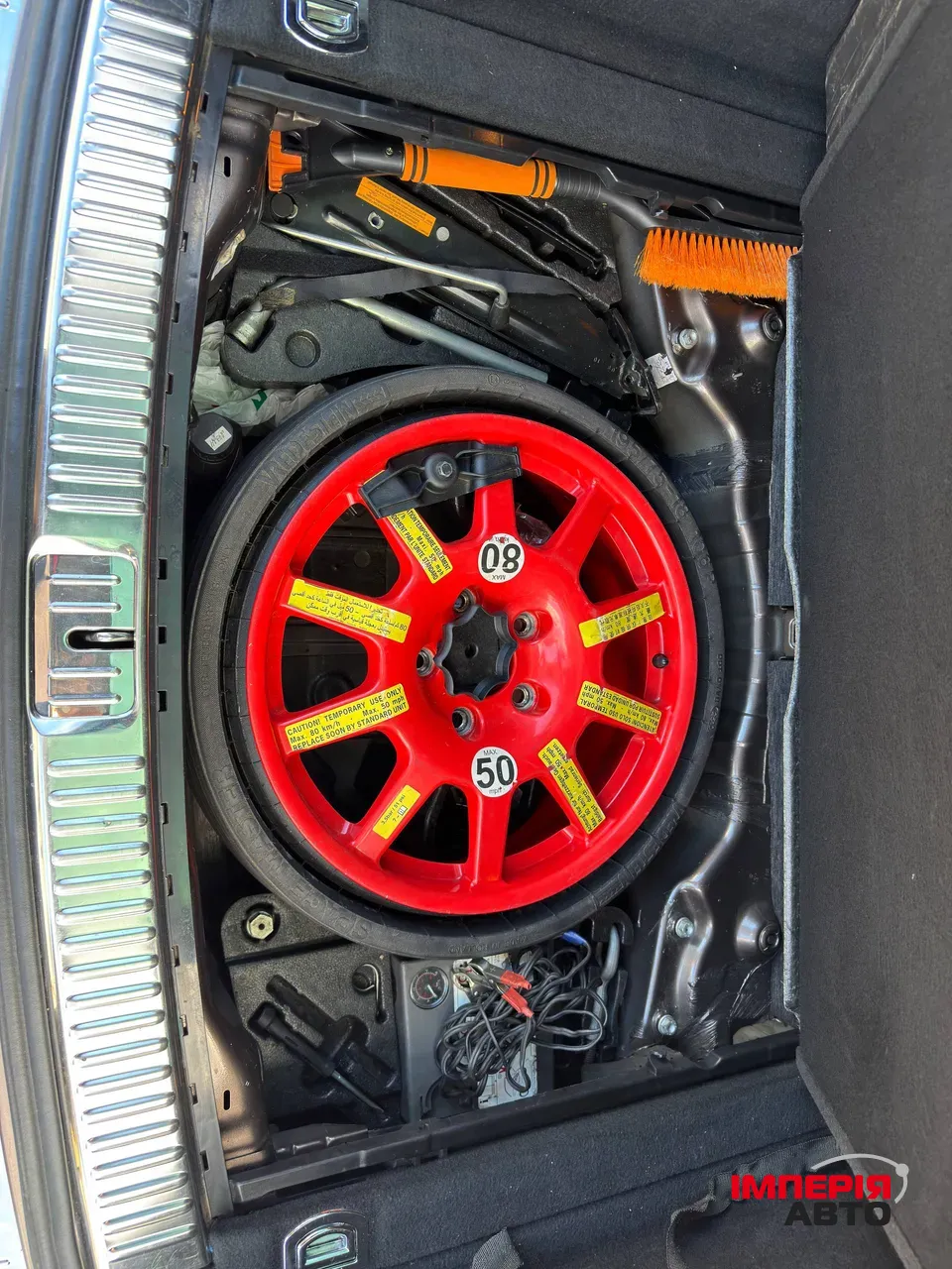 Volkswagen Touareg - фото 16