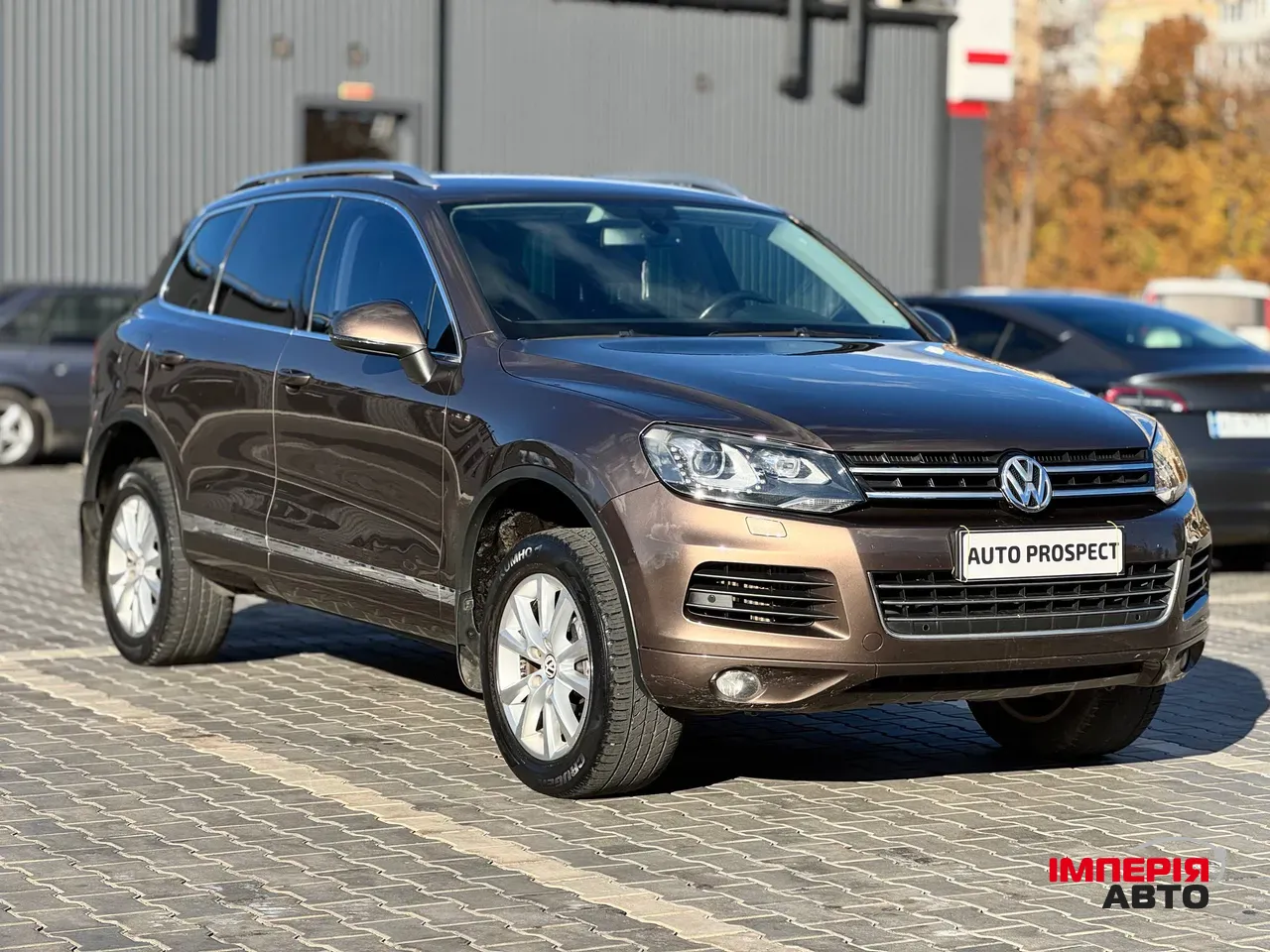 Volkswagen Touareg - фото 1
