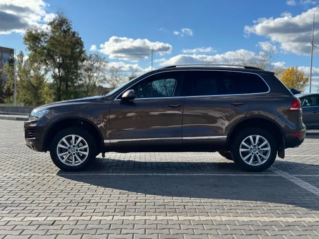 Volkswagen Touareg - фото 4