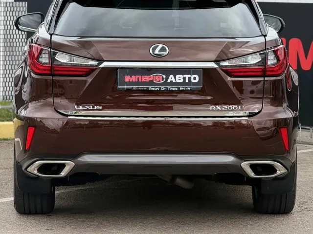 Lexus RX - фото 5