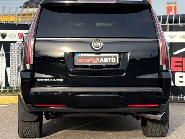 Cadillac Escalade - фото 5