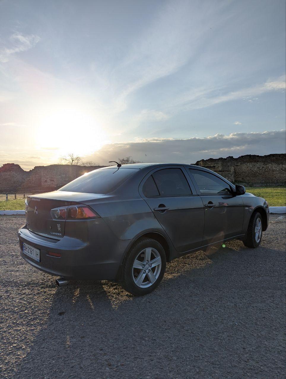 Mitsubishi Lancer - фото 7