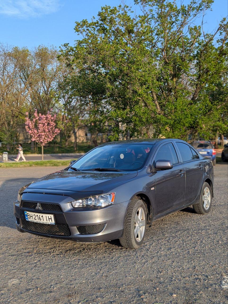 Mitsubishi Lancer - фото 2