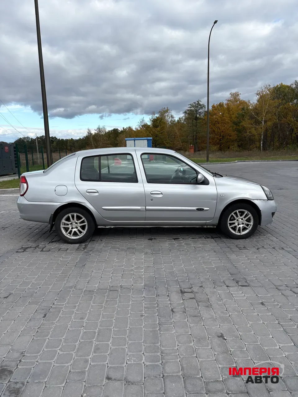 Renault Clio - фото 4