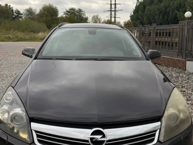 Opel Astra - фото 2