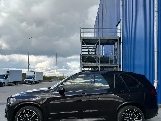 BMW X5 - фото 3