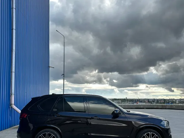 BMW X5 - фото 4