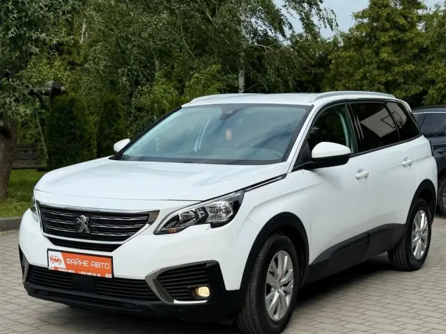 Peugeot 5008 - фото 1