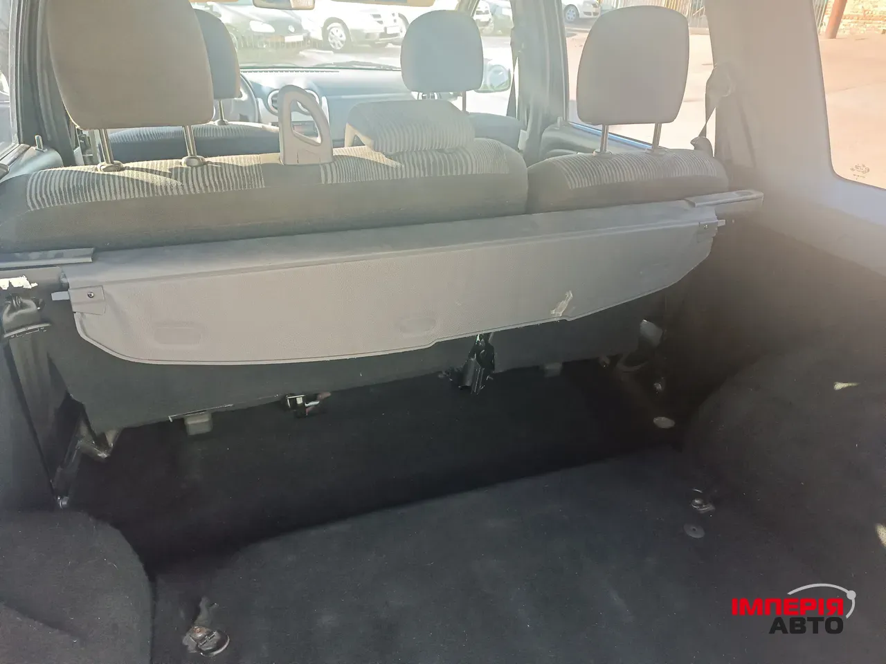 Dacia Logan - фото 7