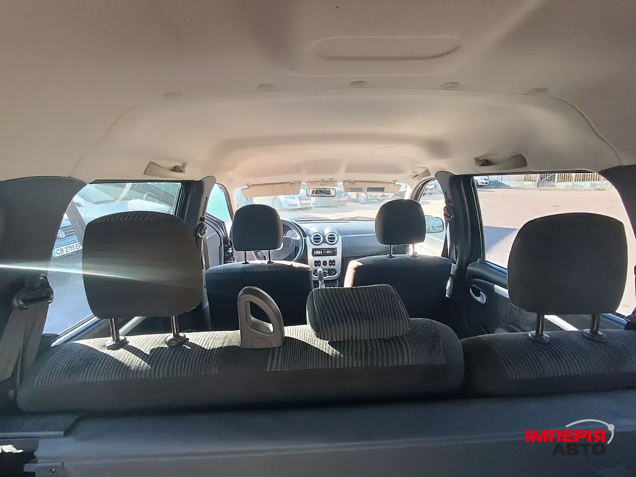 Dacia Logan - фото 6