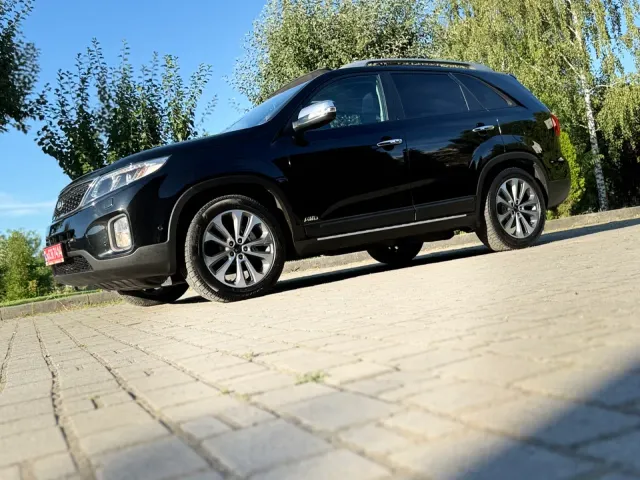Kia Sorento - фото 5