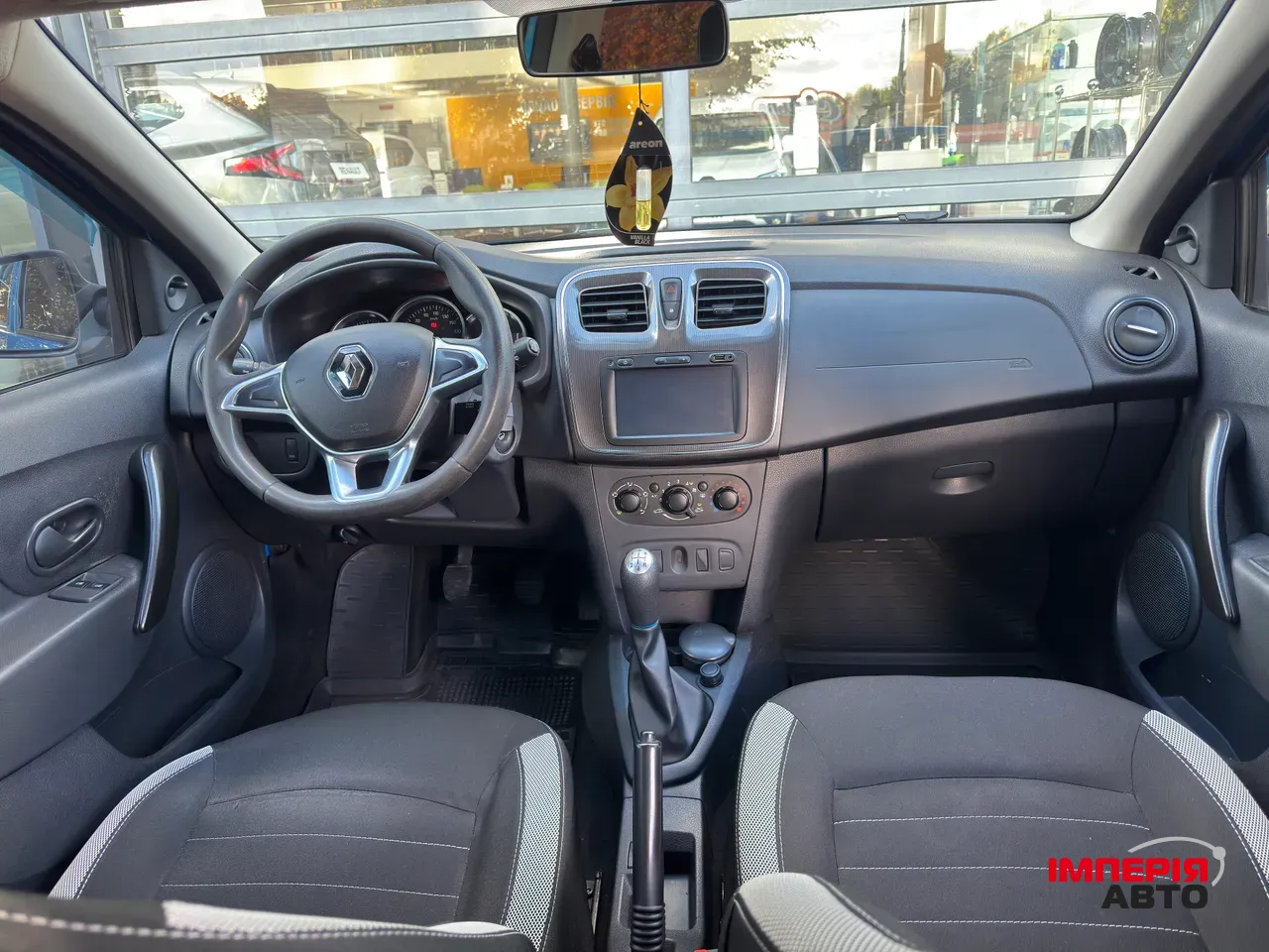 Renault Sandero - фото 6