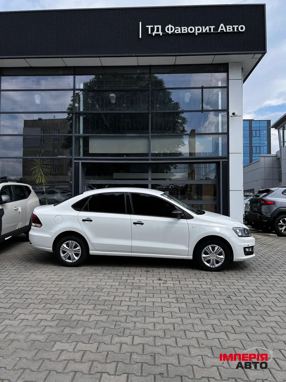 Volkswagen Polo - фото 4