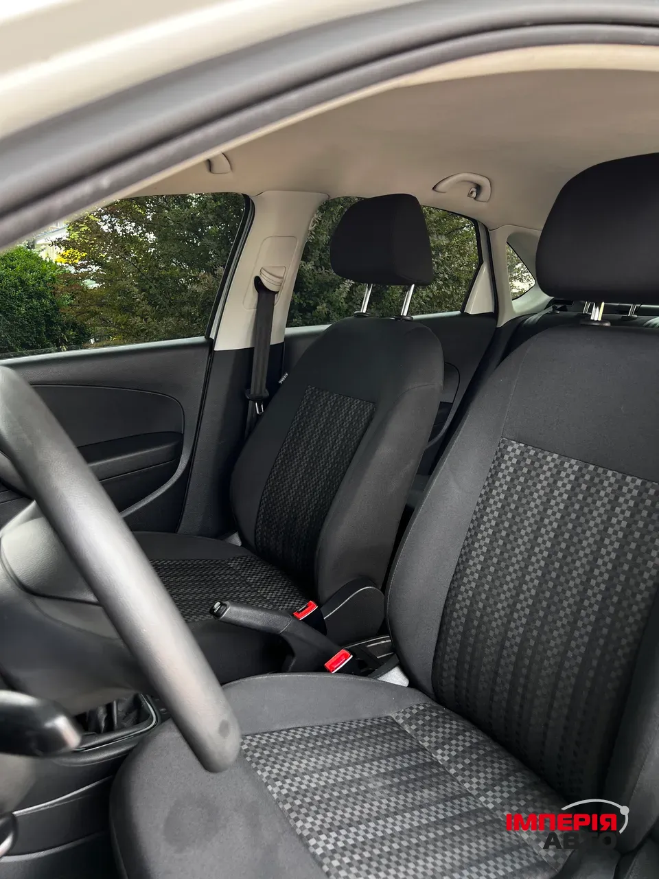 Volkswagen Polo - фото 8