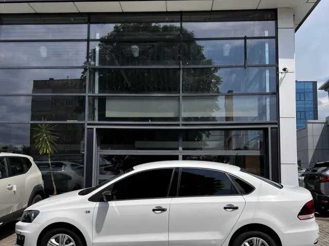 Volkswagen Polo - фото 5