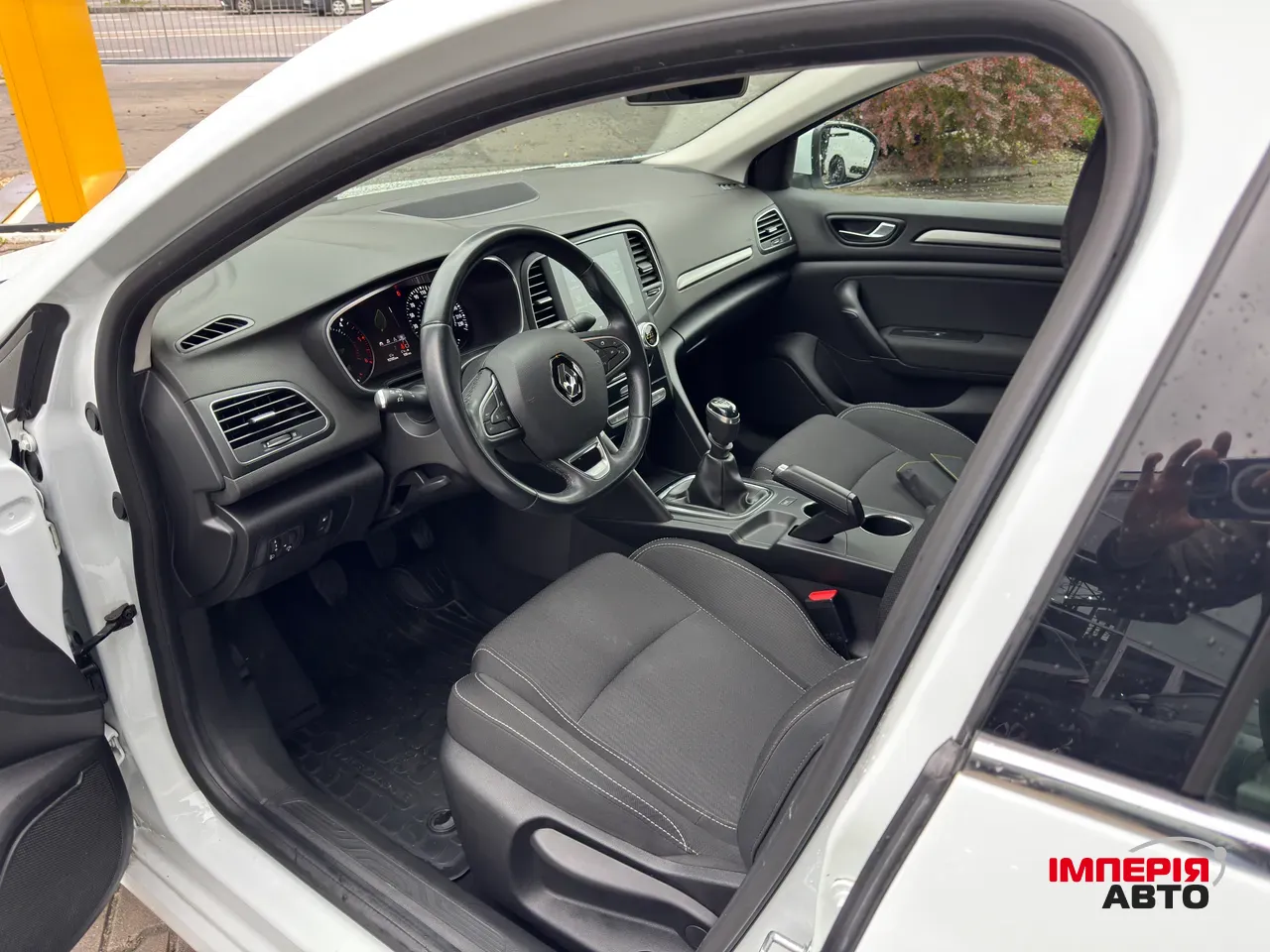 Renault Megane - фото 8