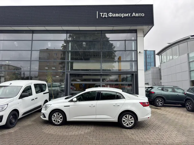 Renault Megane - фото 2