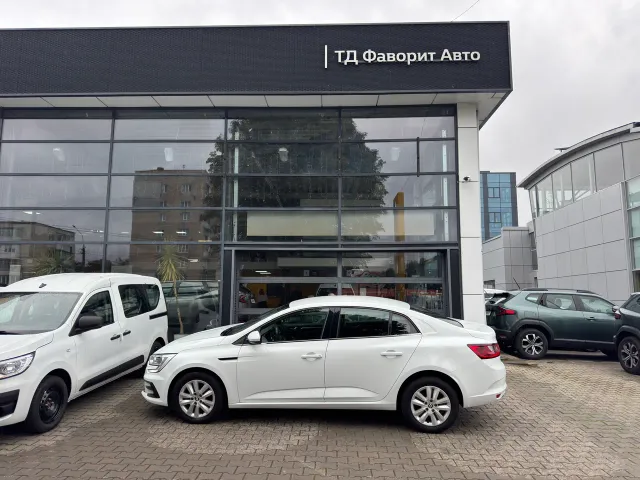 Renault Megane - фото 3