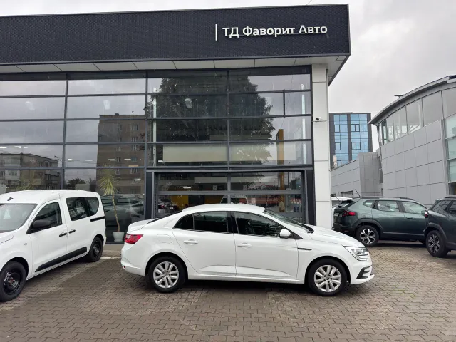 Renault Megane - фото 4