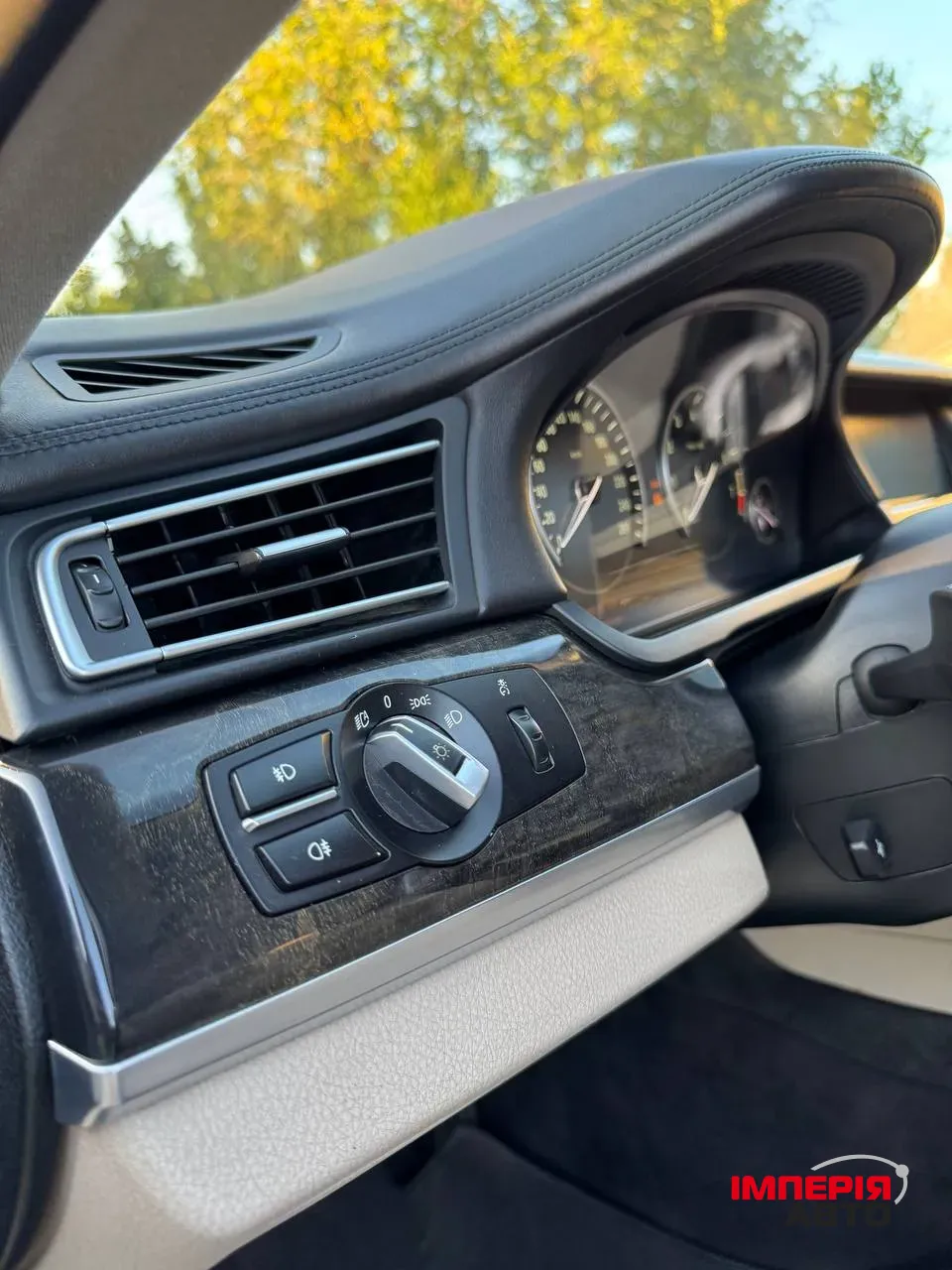 BMW 7 серії - фото 8